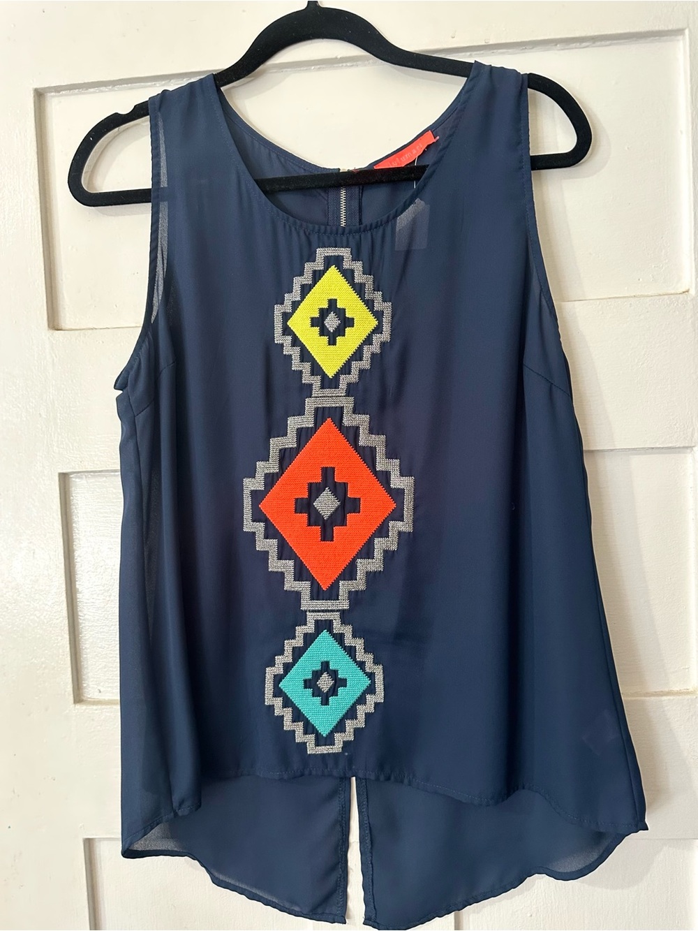Sleeveless Navy Embroidered Geo-Print Top by Lulumari Sz Lg